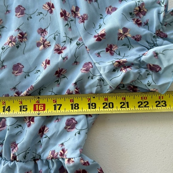 NWT!Blue floral, ruffle, V-neck tie, elastic waist, top size 12 or large - Picture 5 of 6